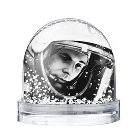 Снежный шар с принтом Юрий Гагарин в Рязани, Пластик | Изображение внутри шара печатается на глянцевой фотобумаге с двух сторон | Тематика изображения на принте: первый космонавт