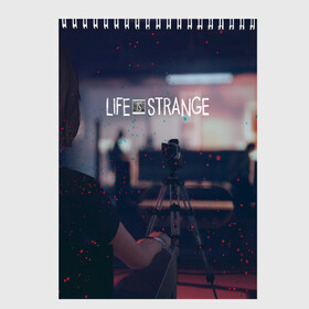 Скетчбук с принтом Life is Strange в Рязани, 100% бумага
 | 48 листов, плотность листов — 100 г/м2, плотность картонной обложки — 250 г/м2. Листы скреплены сверху удобной пружинной спиралью | caulfield | chloe price | game | kate marsh | life | life is strange | life is strange: before the storm | max | strange | две луны | игры | кейт марш | колфилд | макс | подростки | студенты