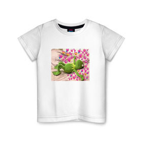 Детская футболка хлопок с принтом Кермит и сердечки в Рязани, 100% хлопок | круглый вырез горловины, полуприлегающий силуэт, длина до линии бедер | интернет мем | кермит | любовь | мем | персонаж | прикол | сердечки | сердца | улица сезам