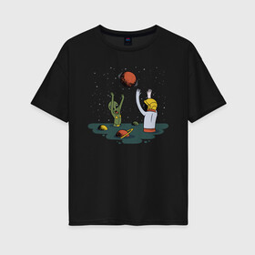 Женская футболка хлопок Oversize с принтом Космонавт и пришелец играют в Рязани, 100% хлопок | свободный крой, круглый ворот, спущенный рукав, длина до линии бедер
 | alien | aliens | astronaut | beach | cosmonaut | planet | planets | playing | plays | space | ufo | water polo | астронавт | в космосе | ватер поло | водной поло | волейбол | играют | инопланетянин | космический | космонавт | космос | нло | пля