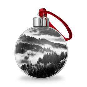 Ёлочный шар с принтом ТУМАННЫЙ ЛЕС  МРАЧНЫЙ ЛЕС в Рязани, Пластик | Диаметр: 77 мм | Тематика изображения на принте: tegunvteg | деревья | ели | лес | мрачный | природа | туман | туманный